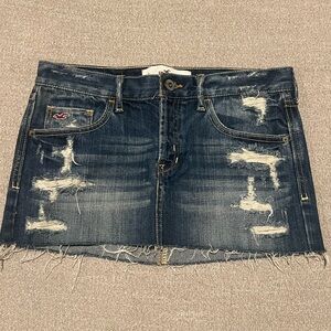 Like new Hollister Jean skirt distressed